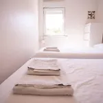 Cozy And Quiet 3-bedroom Flat Appartement *